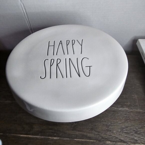 Rae Dunn Artisan Happy Spring Cake Dessert Stand Plate Platter Easter Dinner - Picture 1 of 13